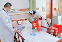 爱在国济 | 无锡国济康复医院节前走访慰问离退休老干部